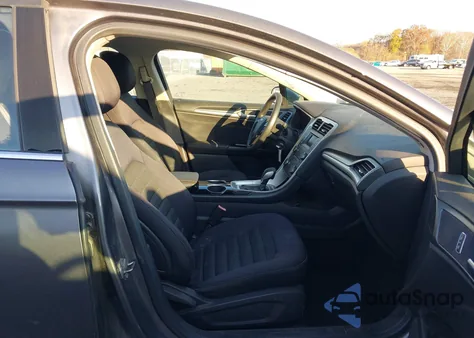 2013 Ford Fusion Se z USA, uszkodzony, nr VIN 3FA6P0H75DR277181